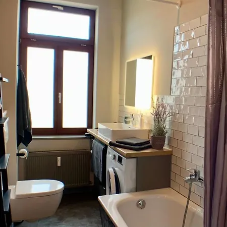 Cosy And Modern In Vibrant West * Leipzig