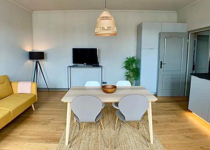 Апартаменты Cosy And Modern In Vibrant West Лейпциг